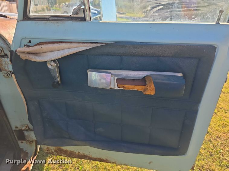 image for item DZ6399 1974 International Harvester  D200 Eight pickup truck