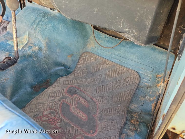 image for item DZ6399 1974 International Harvester  D200 Eight pickup truck