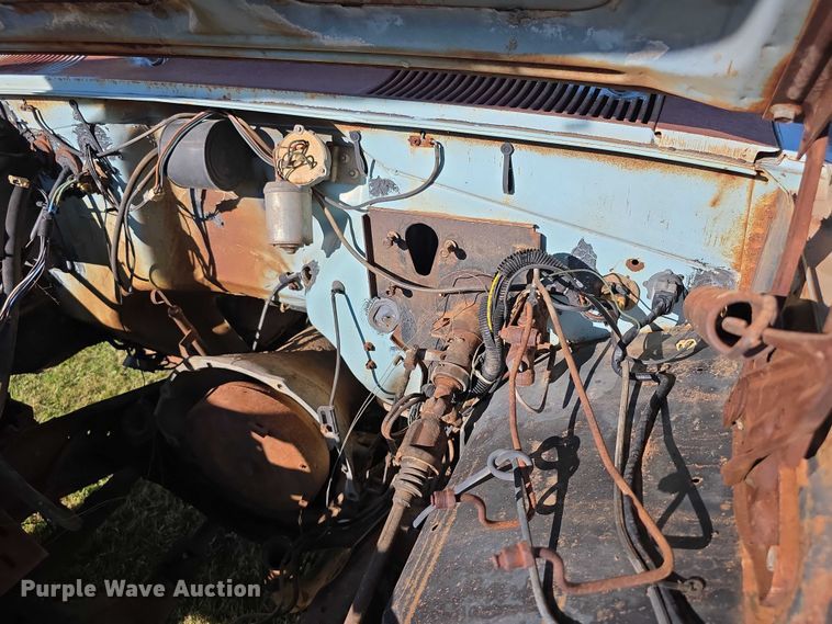 image for item DZ6399 1974 International Harvester  D200 Eight pickup truck