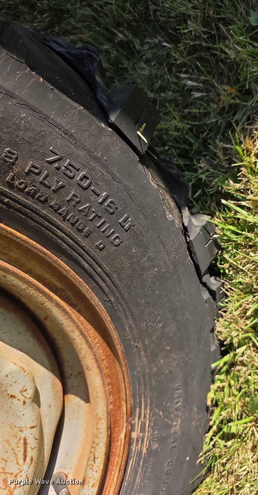 image for item DZ6399 1974 International Harvester  D200 Eight pickup truck