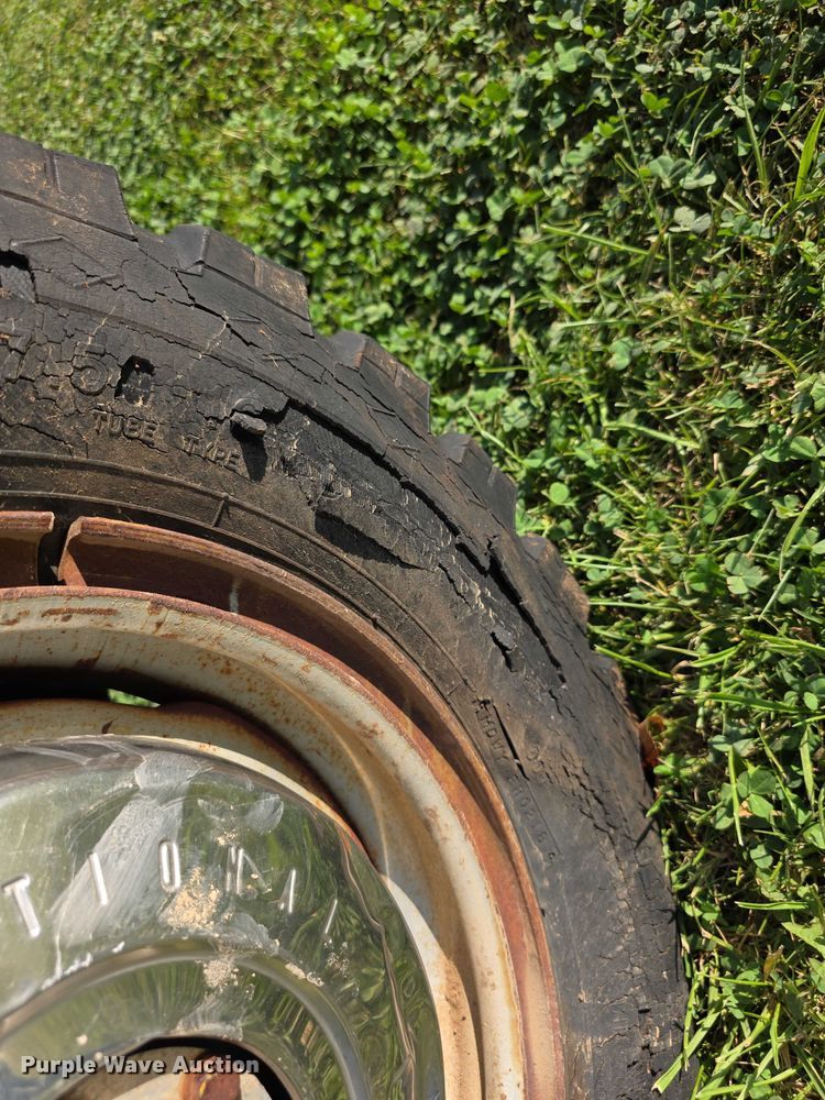 image for item DZ6399 1974 International Harvester  D200 Eight pickup truck