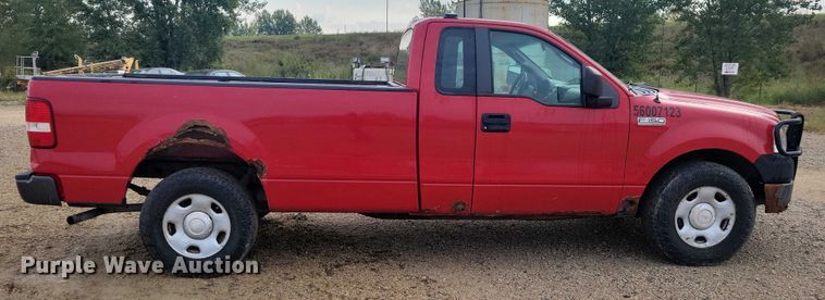 image for item DZ6592 2007 Ford F150 pickup truck