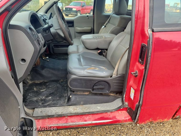 image for item DZ6592 2007 Ford F150 pickup truck