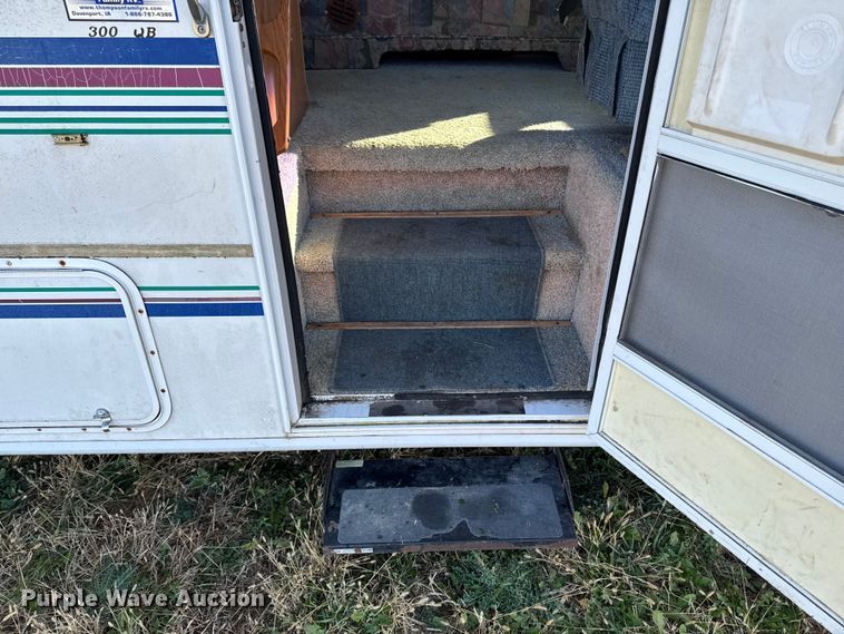 image for item EA1987 1997 Coachmen 300QB Mirada RV