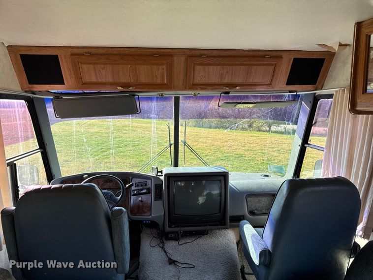 image for item EA1987 1997 Coachmen 300QB Mirada RV