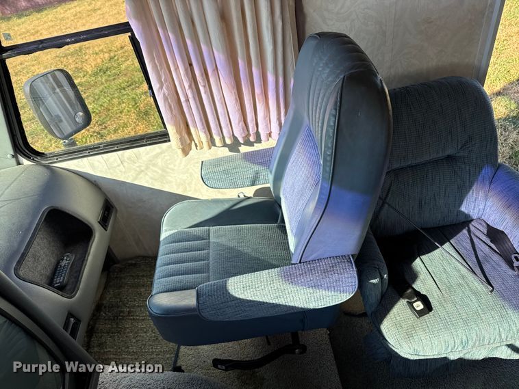 image for item EA1987 1997 Coachmen 300QB Mirada RV