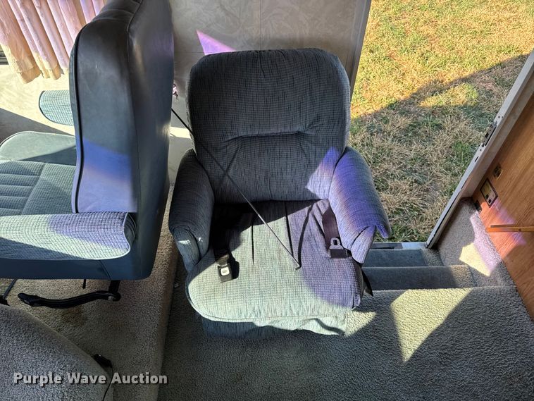 image for item EA1987 1997 Coachmen 300QB Mirada RV