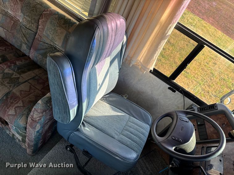 image for item EA1987 1997 Coachmen 300QB Mirada RV