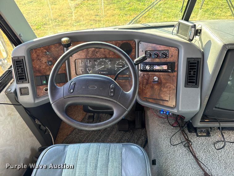 image for item EA1987 1997 Coachmen 300QB Mirada RV