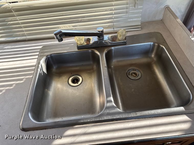 image for item EA1987 1997 Coachmen 300QB Mirada RV