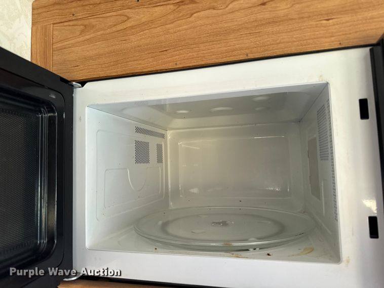 image for item EA1987 1997 Coachmen 300QB Mirada RV