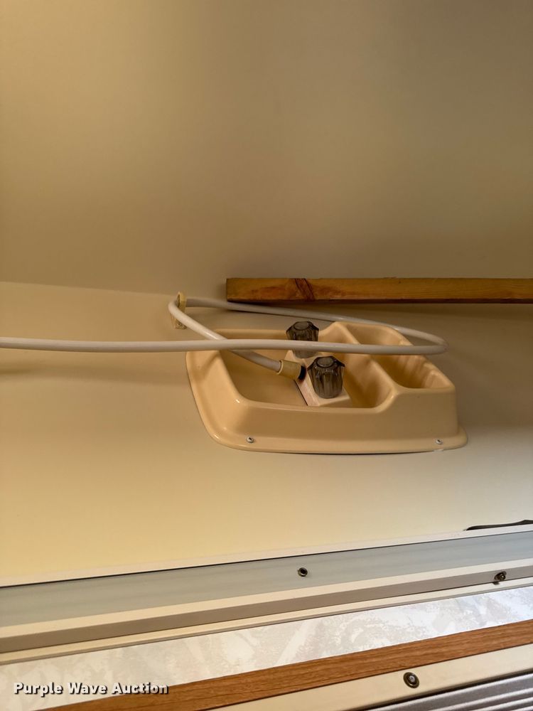 image for item EA1987 1997 Coachmen 300QB Mirada RV