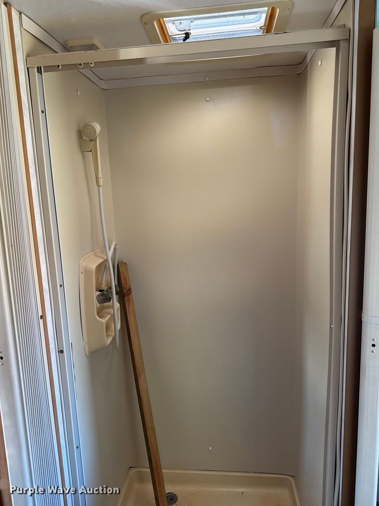 image for item EA1987 1997 Coachmen 300QB Mirada RV