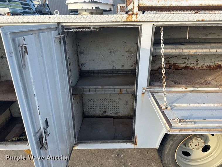 image for item EA1989 2005 Ford F-550 utility / service truck