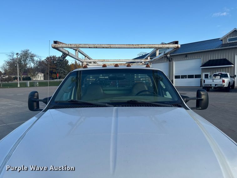 image for item EA1989 2005 Ford F-550 utility / service truck