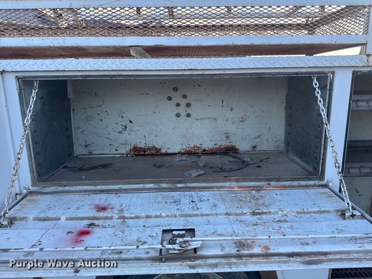 image for item EA1989 2005 Ford F-550 utility / service truck