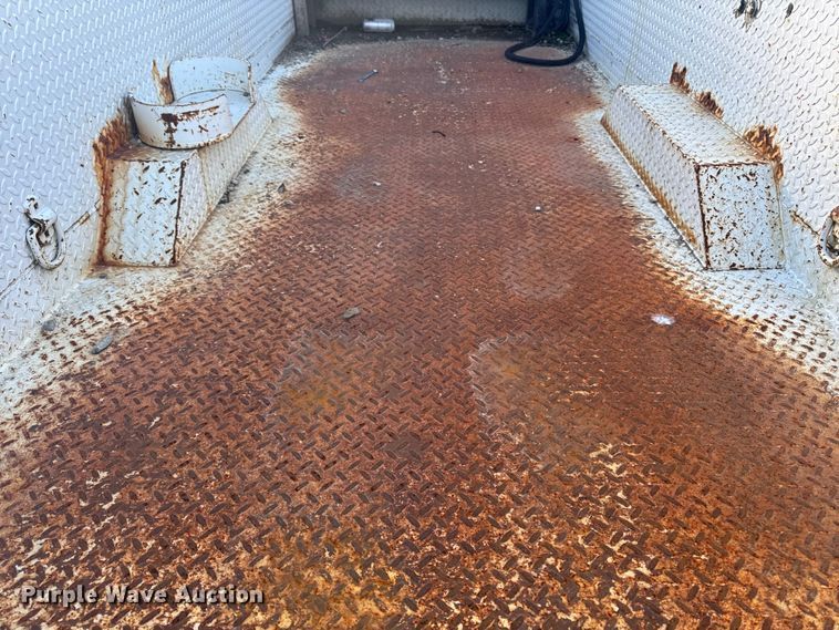 image for item EA1989 2005 Ford F-550 utility / service truck