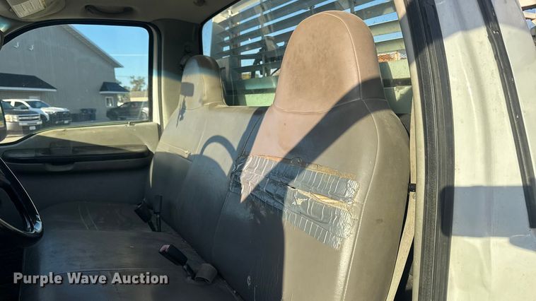 image for item EA1989 2005 Ford F-550 utility / service truck