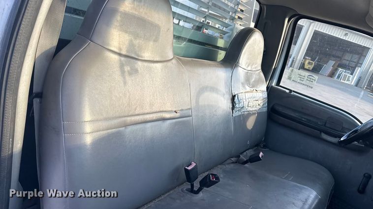 image for item EA1989 2005 Ford F-550 utility / service truck