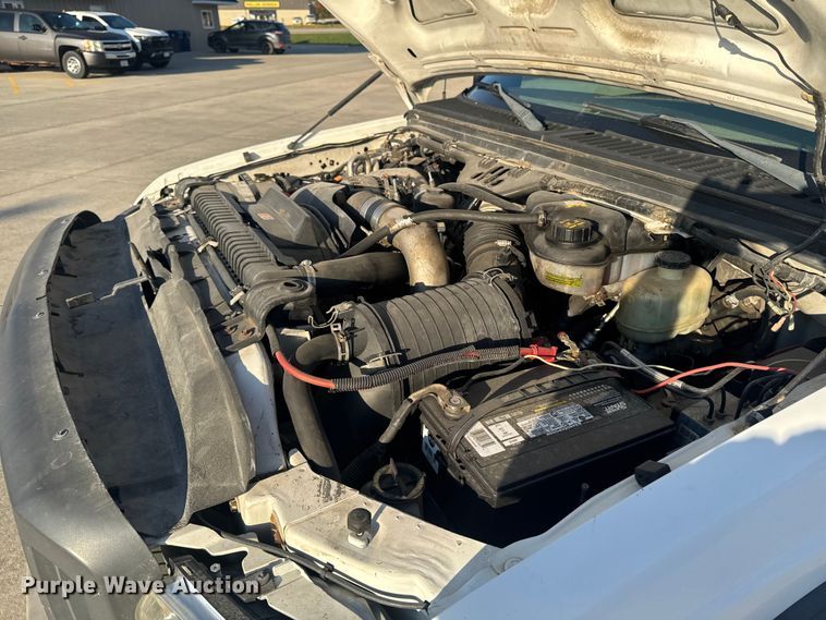 image for item EA1989 2005 Ford F-550 utility / service truck