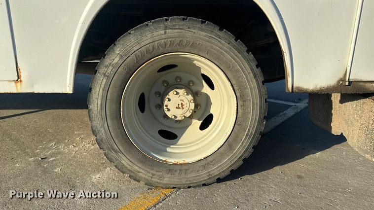 image for item EA1989 2005 Ford F-550 utility / service truck