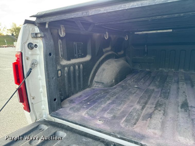 image for item EA2022 2016 Ford F150 Platinum SuperCrew pickup truck