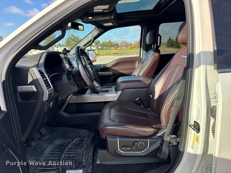 image for item EA2022 2016 Ford F150 Platinum SuperCrew pickup truck