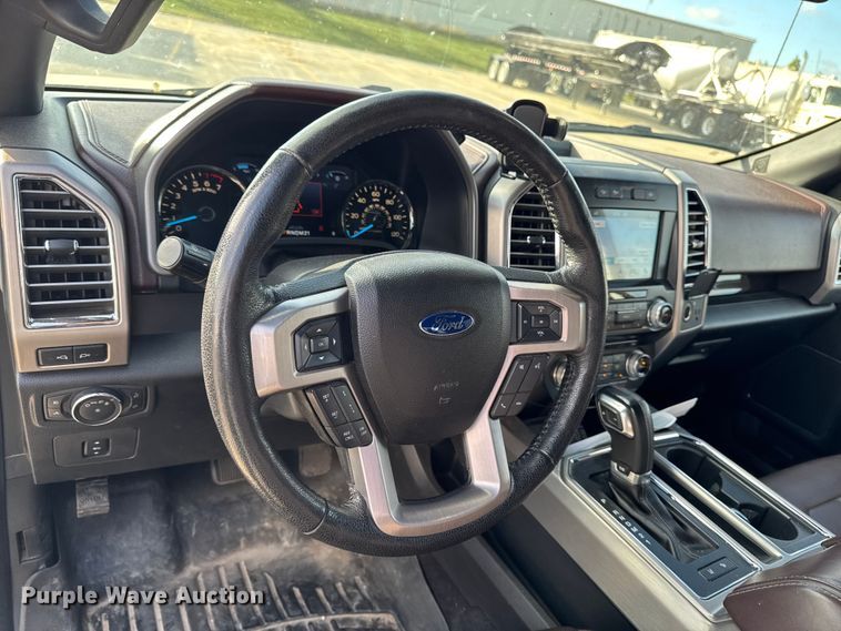 image for item EA2022 2016 Ford F150 Platinum SuperCrew pickup truck