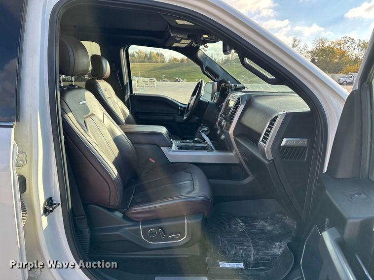 image for item EA2022 2016 Ford F150 Platinum SuperCrew pickup truck