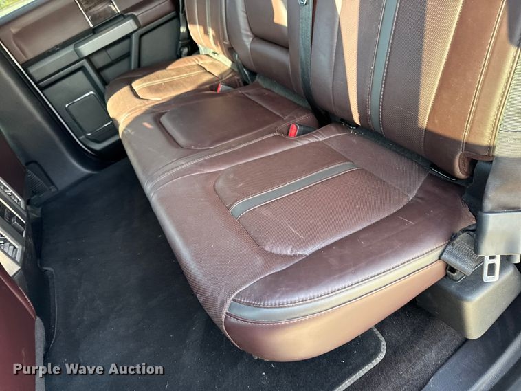 image for item EA2022 2016 Ford F150 Platinum SuperCrew pickup truck