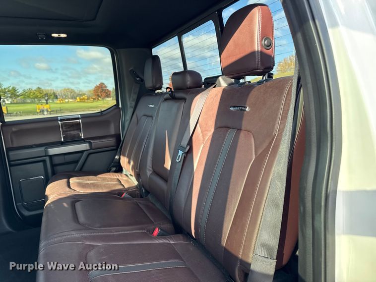 image for item EA2022 2016 Ford F150 Platinum SuperCrew pickup truck