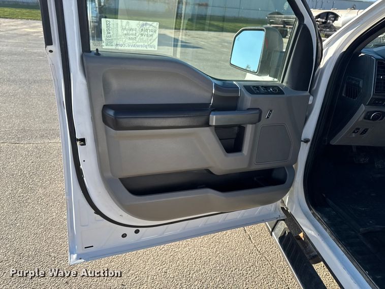 image for item EA2023 2018 Ford F150 SuperCrew pickup truck