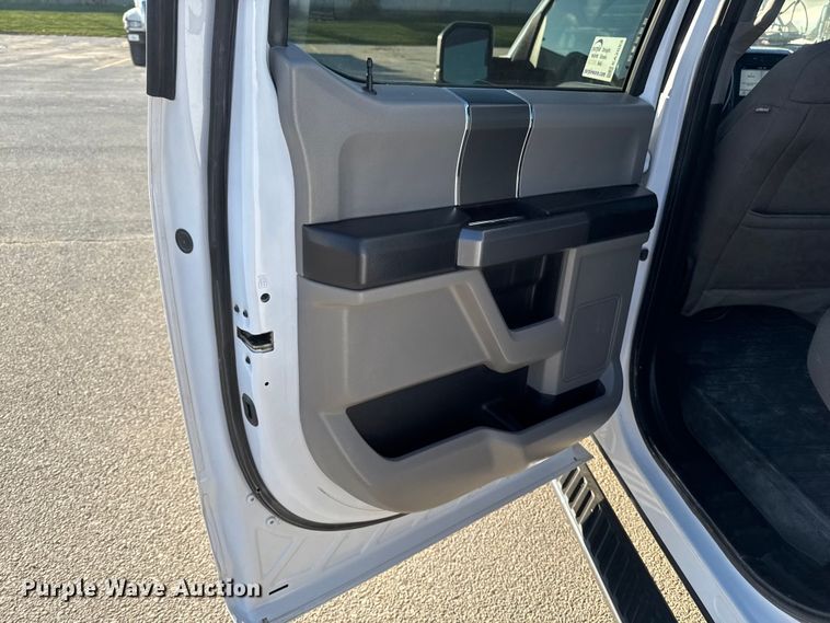 image for item EA2023 2018 Ford F150 SuperCrew pickup truck