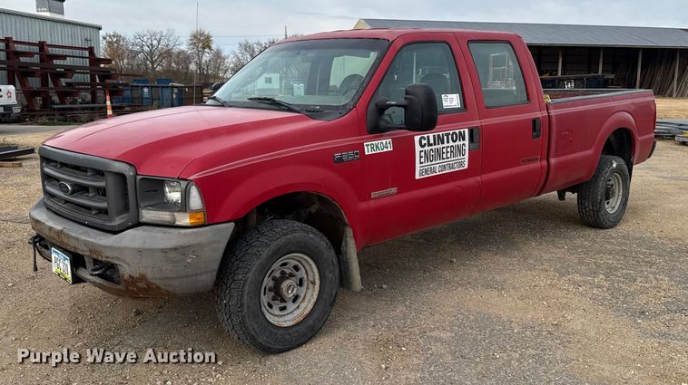 image for item EA2027 2004 Ford F350 Super Duty Crew Cab pickup truck