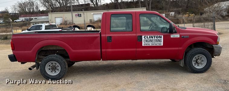 image for item EA2027 2004 Ford F350 Super Duty Crew Cab pickup truck