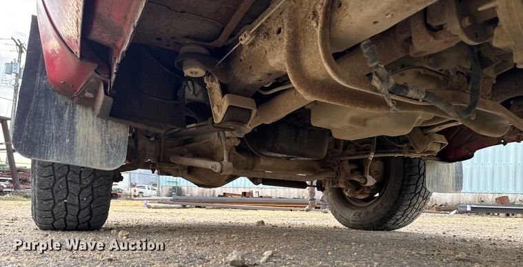 image for item EA2027 2004 Ford F350 Super Duty Crew Cab pickup truck