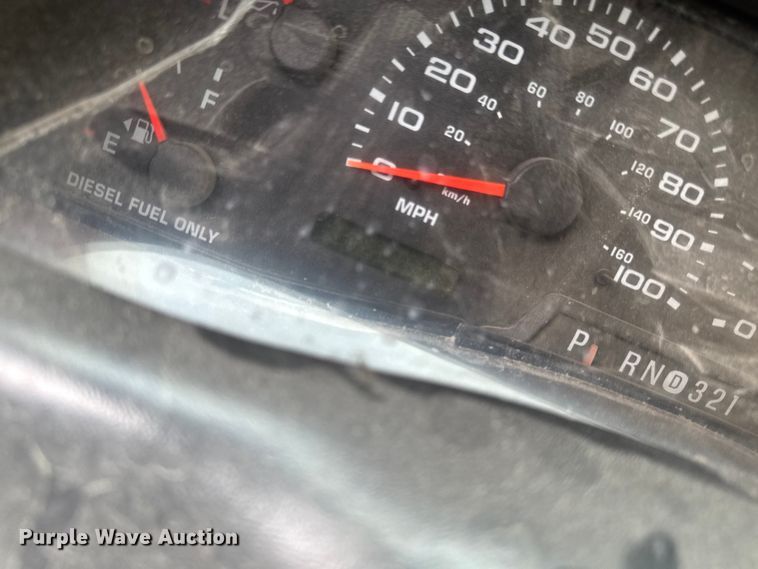 image for item EA2027 2004 Ford F350 Super Duty Crew Cab pickup truck