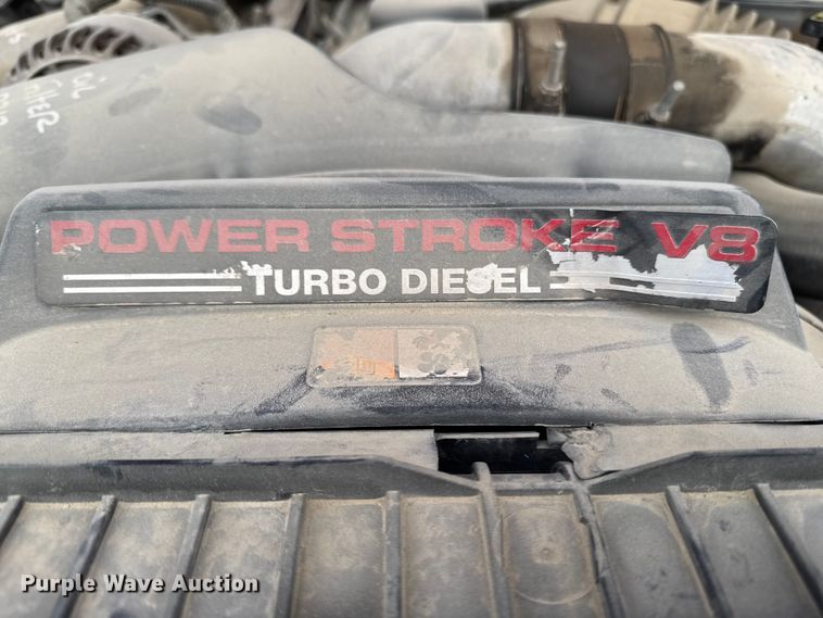 image for item EA2027 2004 Ford F350 Super Duty Crew Cab pickup truck