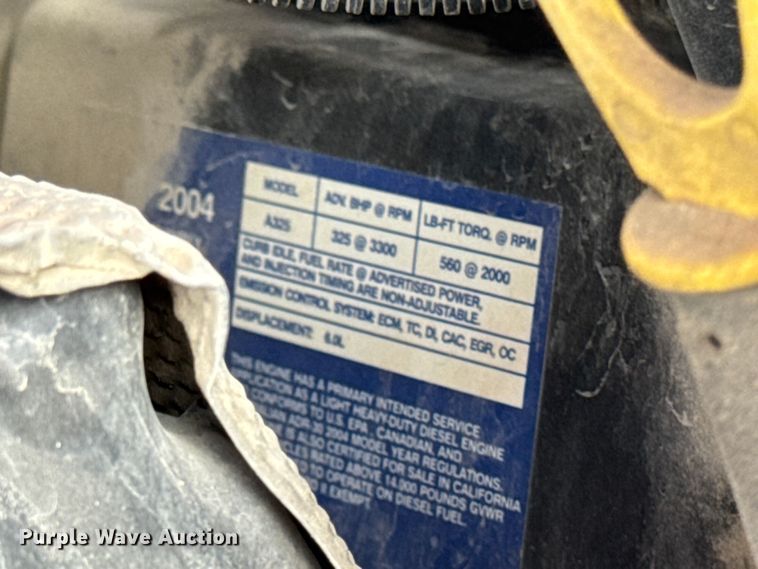 image for item EA2027 2004 Ford F350 Super Duty Crew Cab pickup truck