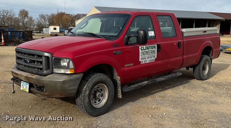 image for item EA2028 2004 Ford F350 Super Duty Crew Cab pickup truck