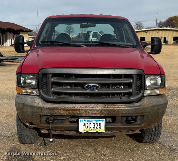 image for item EA2028 2004 Ford F350 Super Duty Crew Cab pickup truck