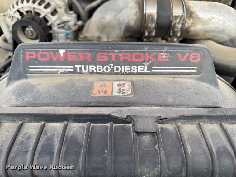 image for item EA2028 2004 Ford F350 Super Duty Crew Cab pickup truck