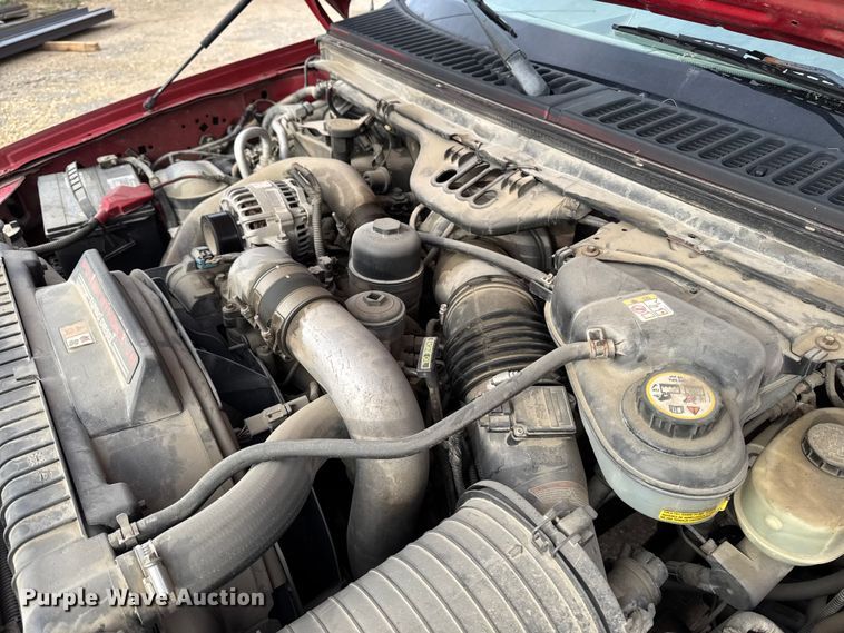 image for item EA2028 2004 Ford F350 Super Duty Crew Cab pickup truck