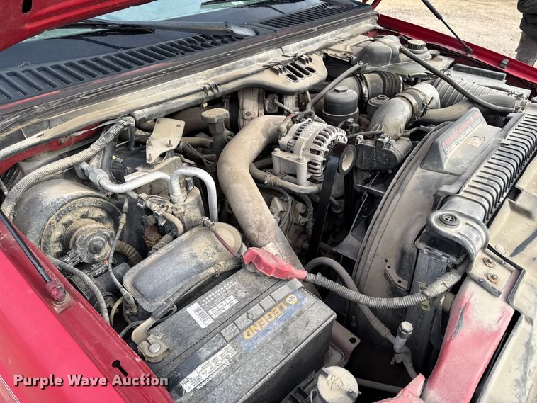 image for item EA2028 2004 Ford F350 Super Duty Crew Cab pickup truck