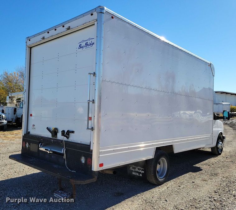image for item EA2725 2018 Chevrolet Express Bay Bridge box truck