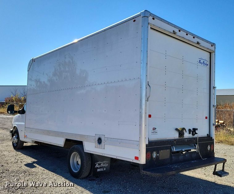 image for item EA2725 2018 Chevrolet Express Bay Bridge box truck