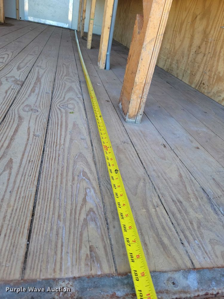 image for item EA2725 2018 Chevrolet Express Bay Bridge box truck