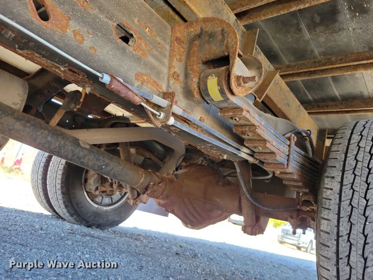 image for item EA2725 2018 Chevrolet Express Bay Bridge box truck