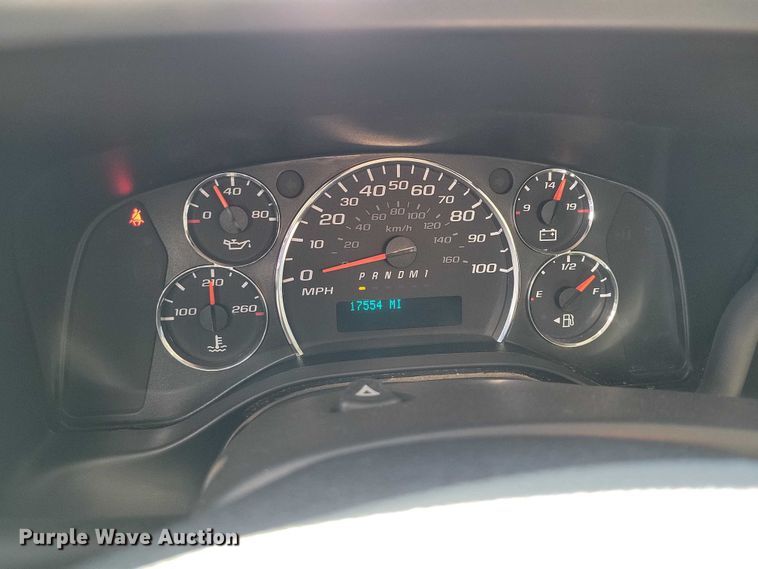 image for item EA2725 2018 Chevrolet Express Bay Bridge box truck