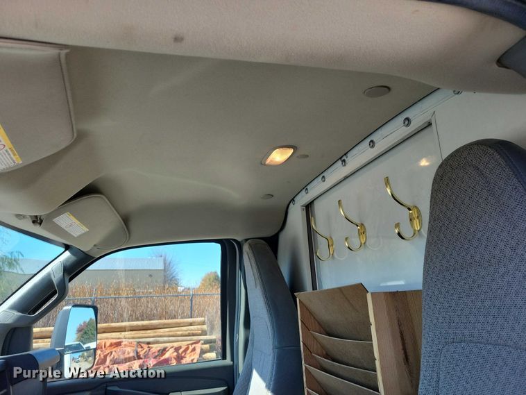 image for item EA2725 2018 Chevrolet Express Bay Bridge box truck